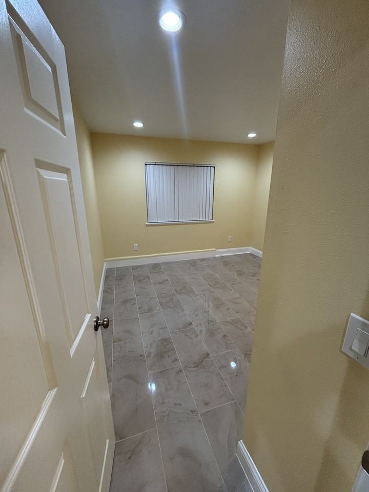 249 Lakeview Rd #NA - Photo 3 of 6