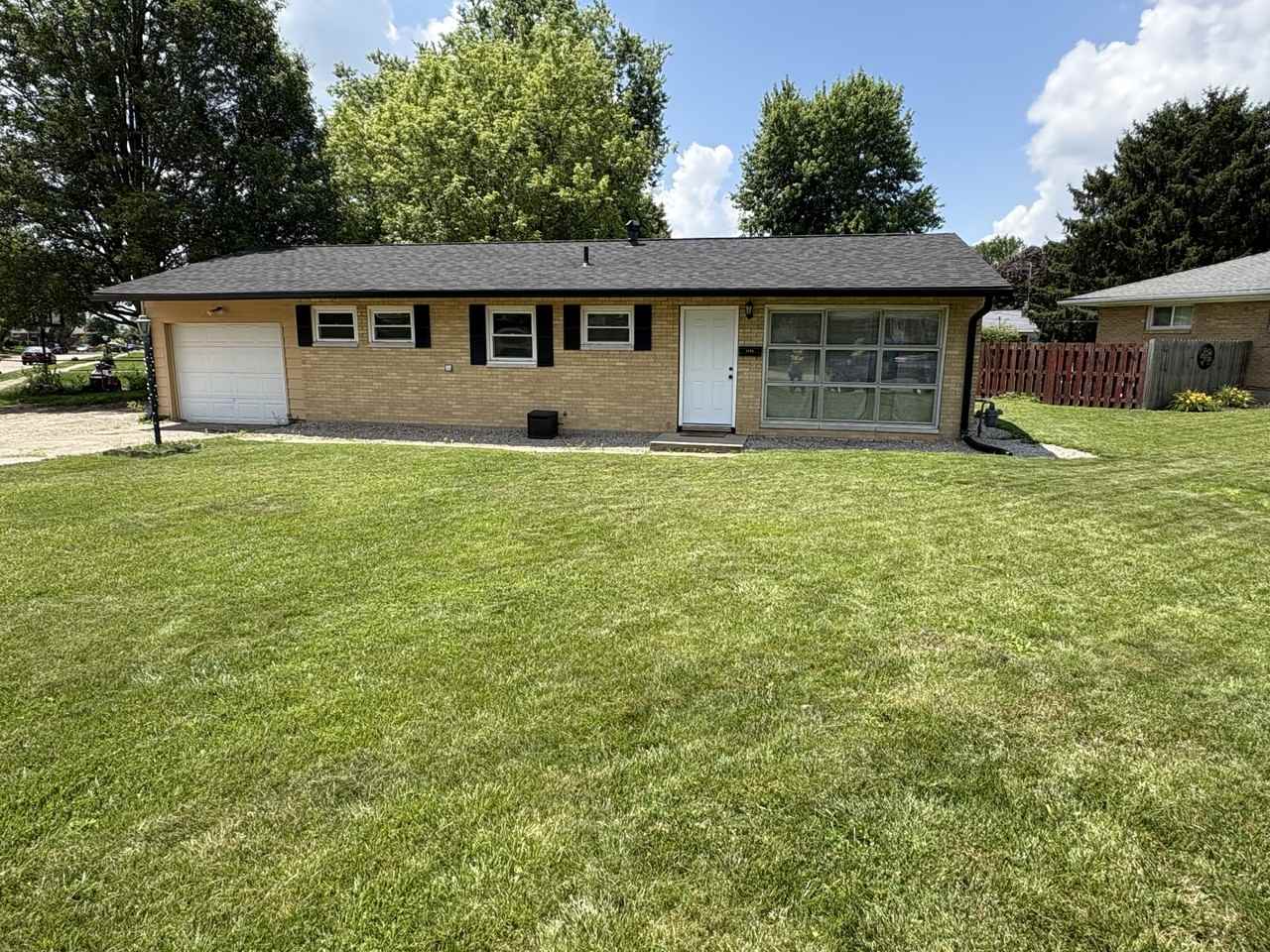 4845 Cullen Ave #NA - Photo 2 of 5