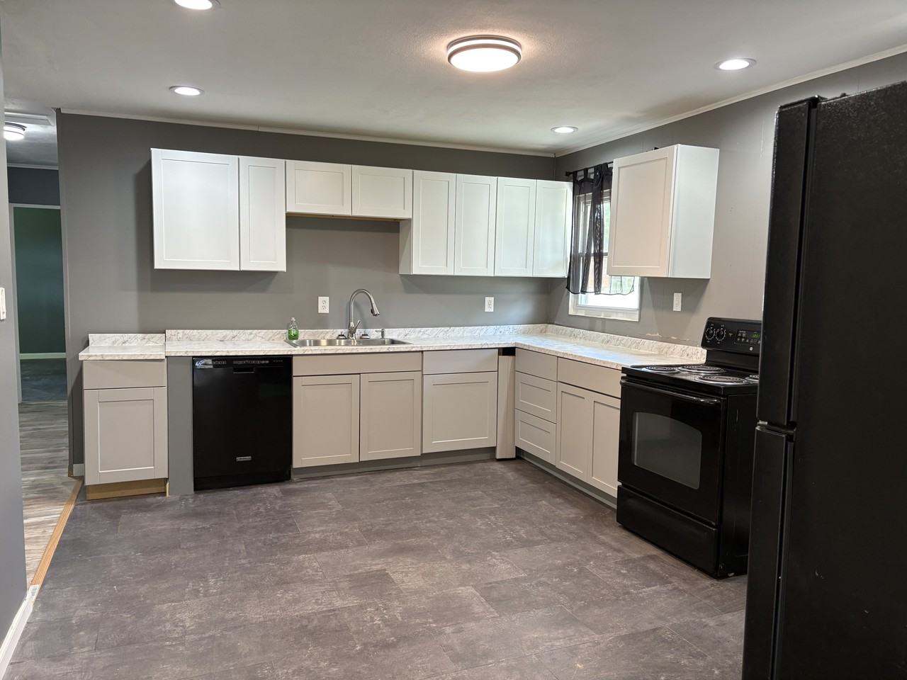 4845 Cullen Ave #NA - Photo 3 of 5