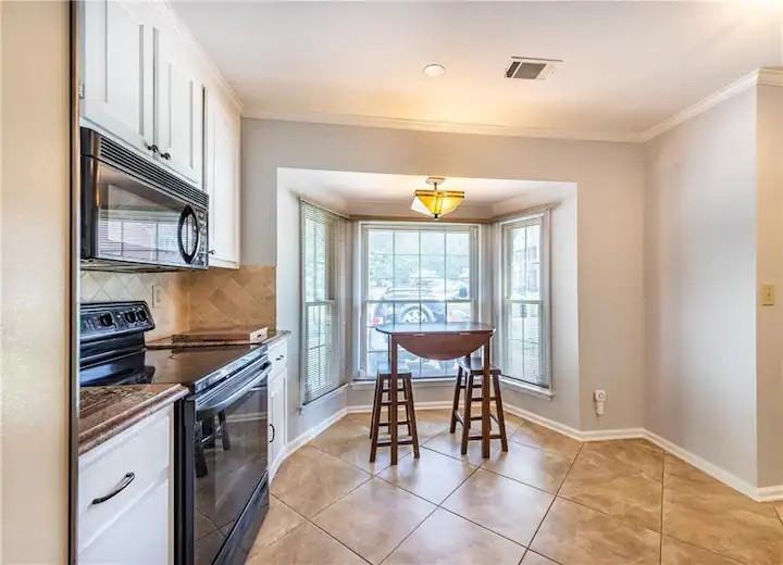 405 Towergate Pl #405 - Photo 3 of 12