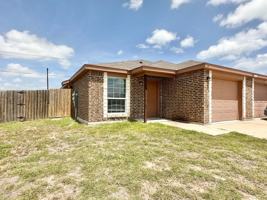 featured image of 901 Lasso Dr