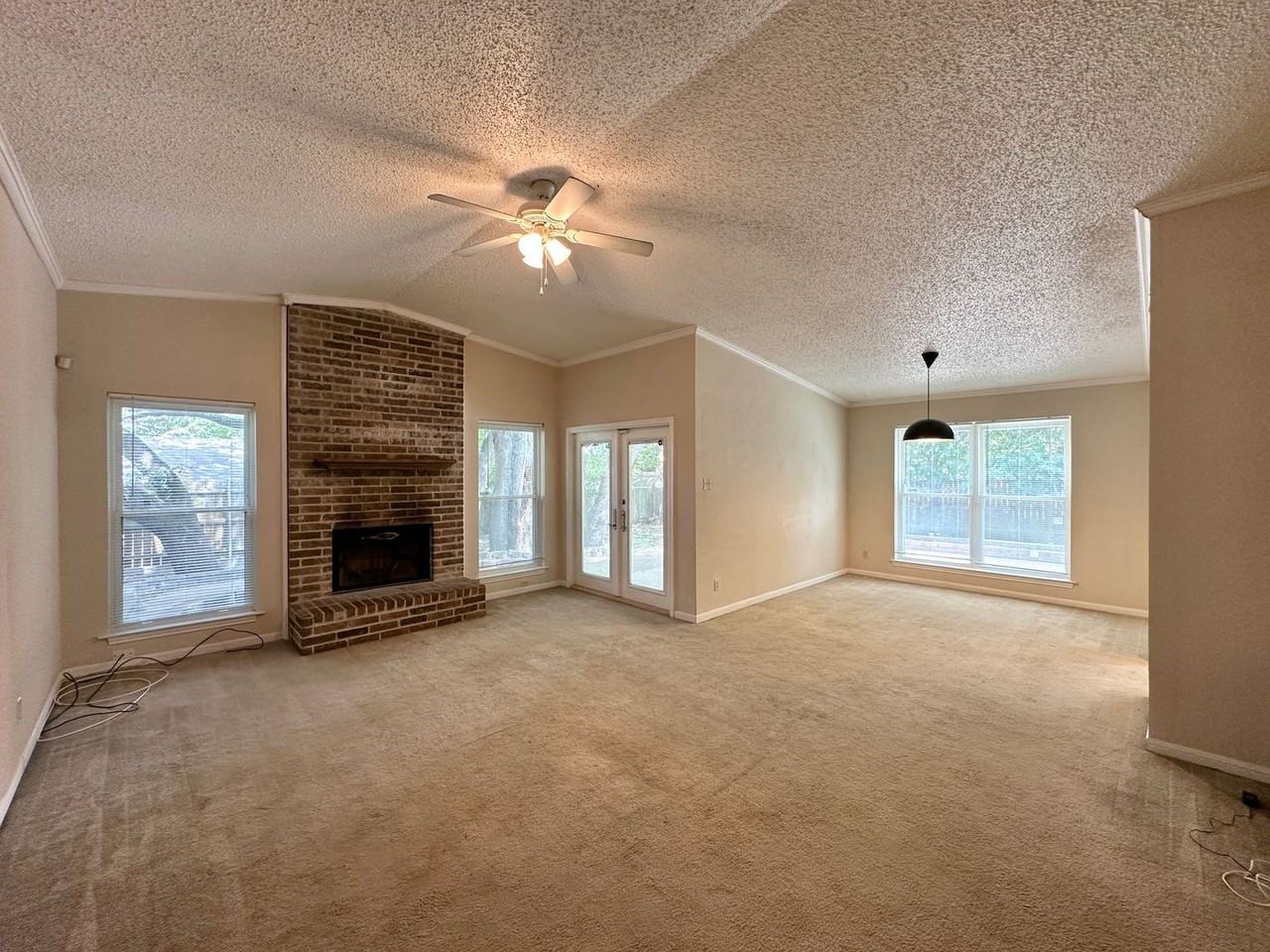1003 Beaver Trl - Photo 3 of 31