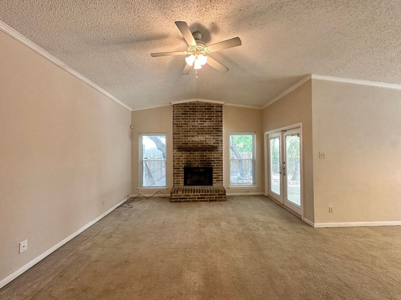 1003 Beaver Trl - Photo 4 of 31