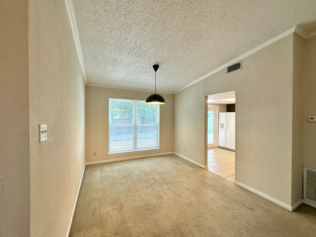 1003 Beaver Trl - Photo 6 of 31