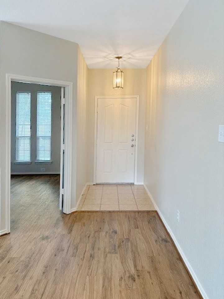 9716 Minton Dr - Photo 7 of 28