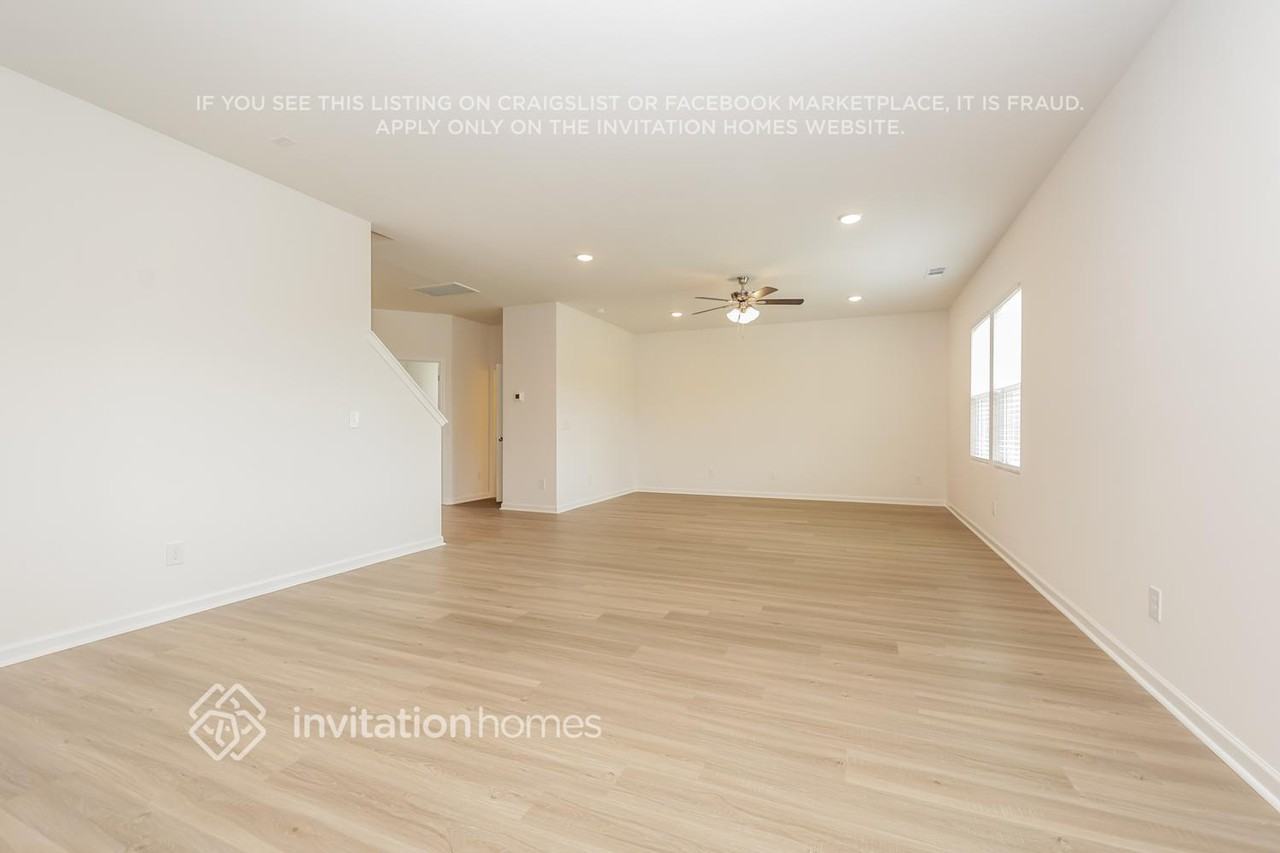 127 Glacier Way - Photo 5 of 18