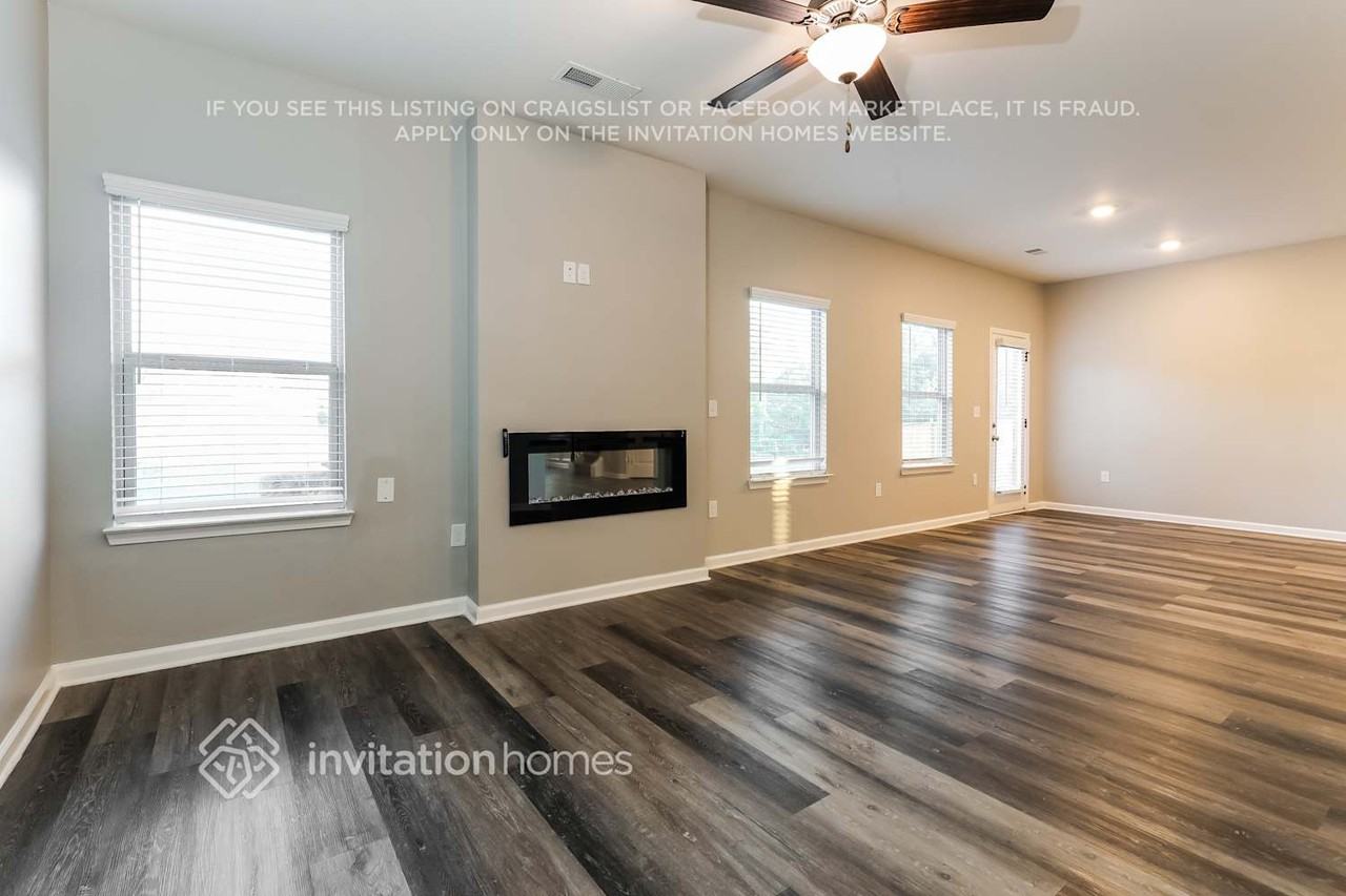 793 Emporia Loop - Photo 5 of 18