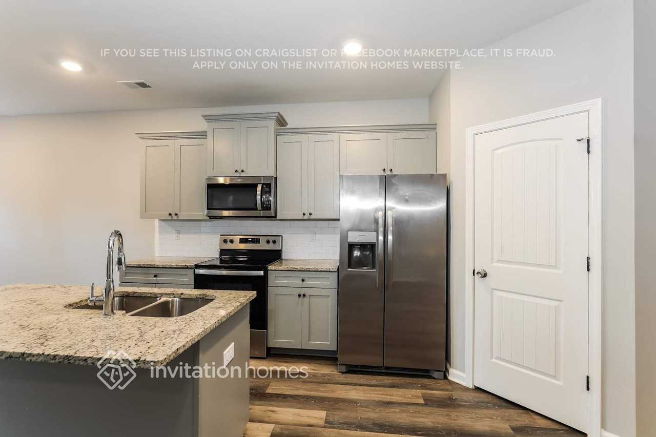 793 Emporia Loop - Photo 7 of 18