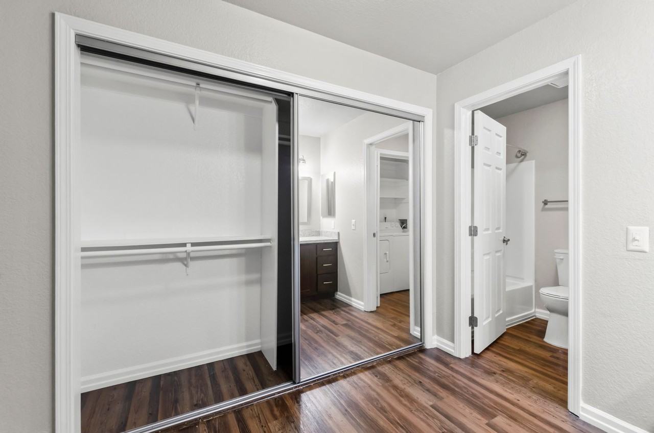 Heather Downs - Photo 2 of 8