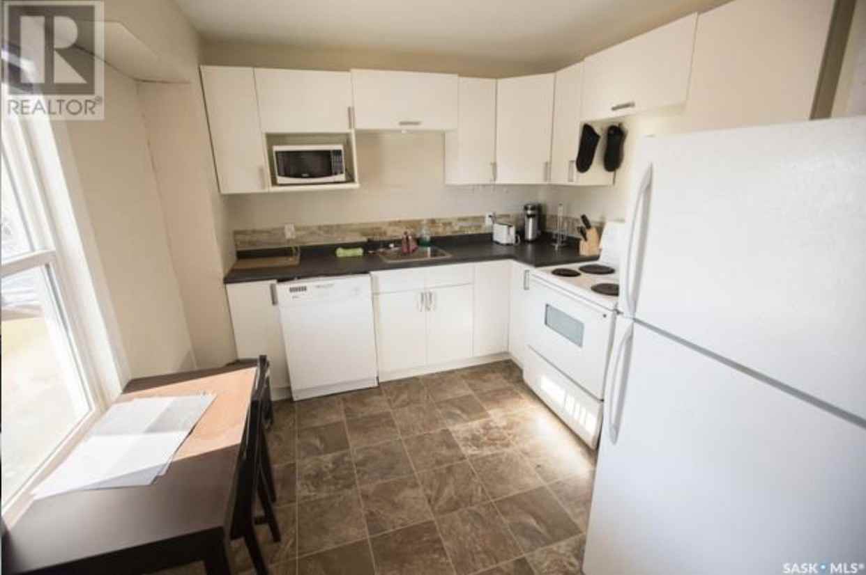 630 Athabasca Street West - Photo 2 of 29