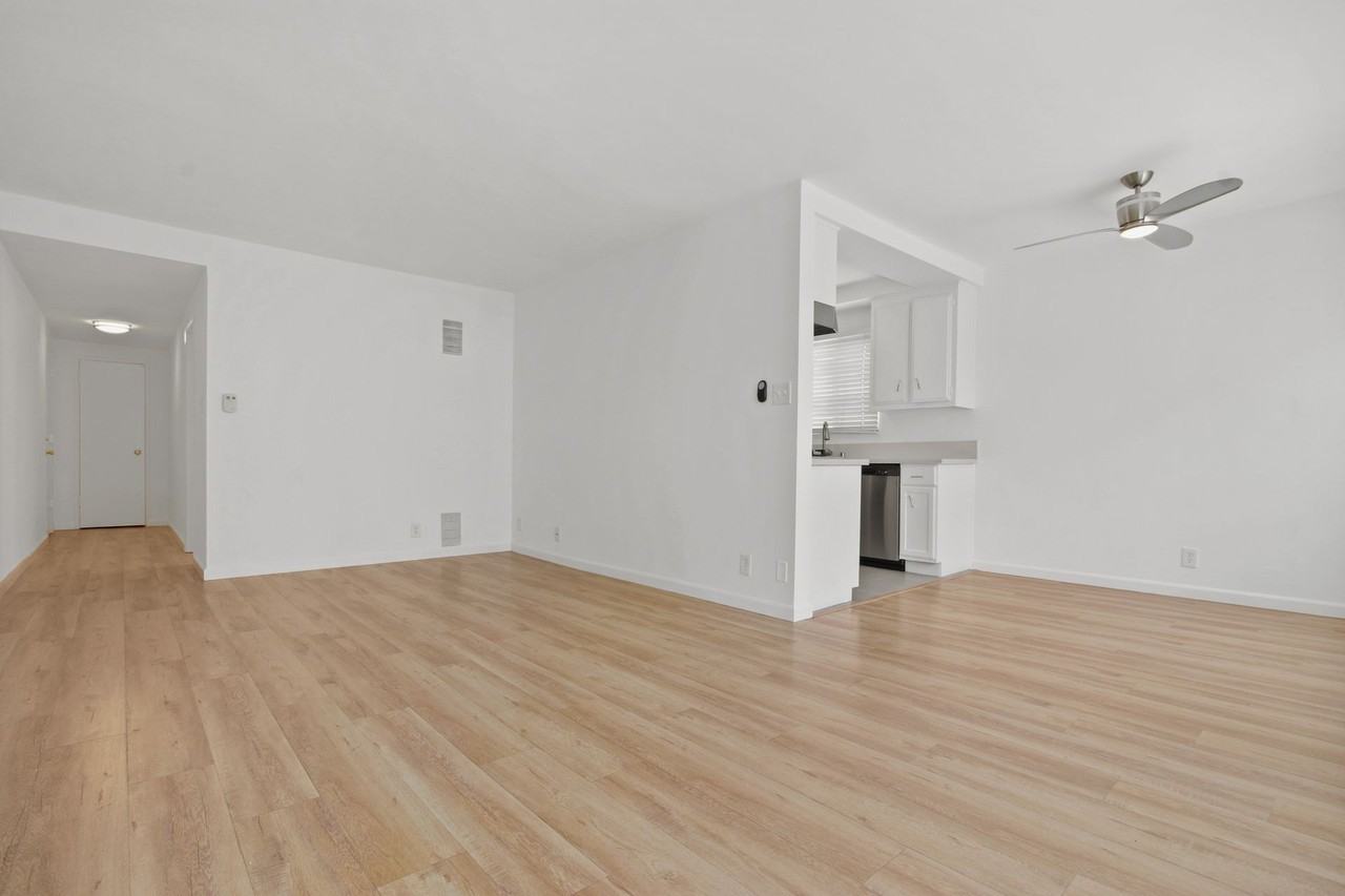 505 Idaho Ave in Santa Monica - Photo 2 of 5