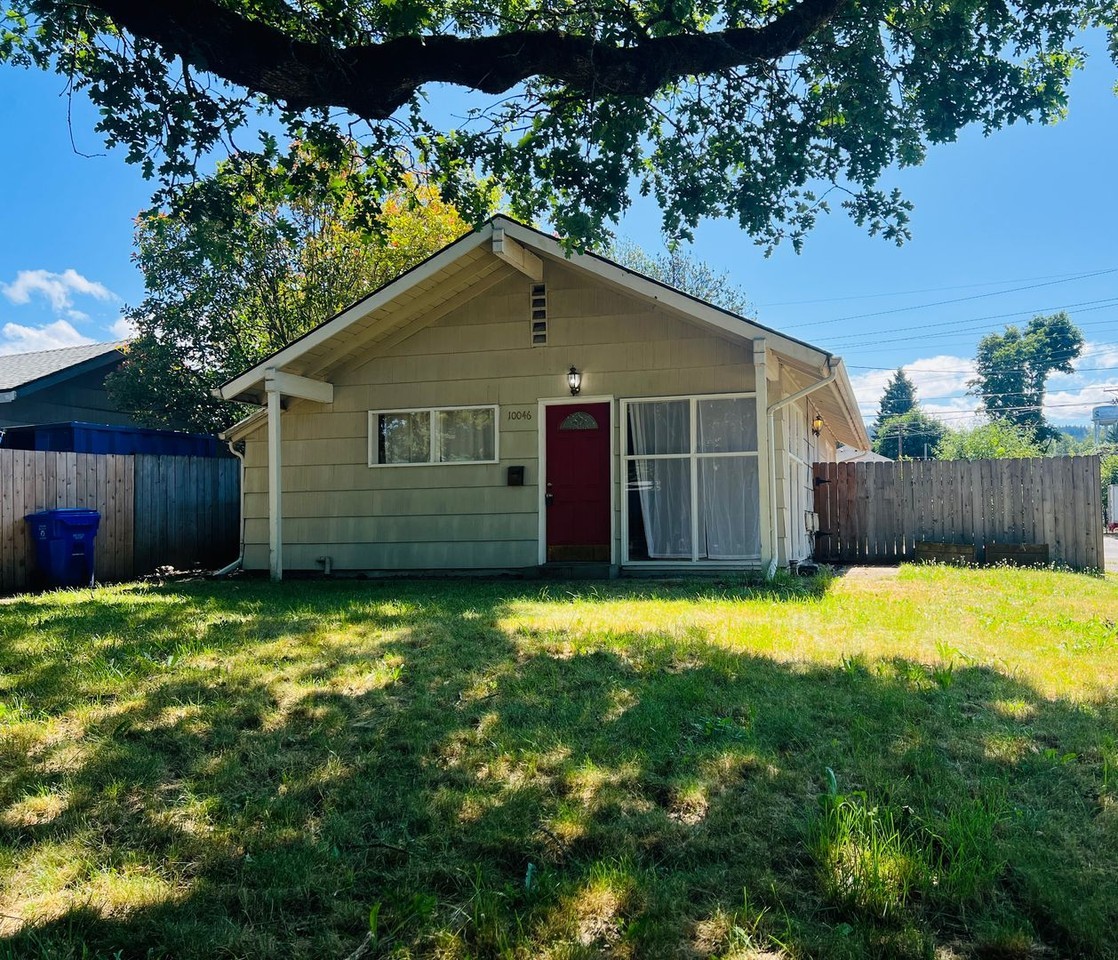 10046 N Leonard St - Photo 3 of 23