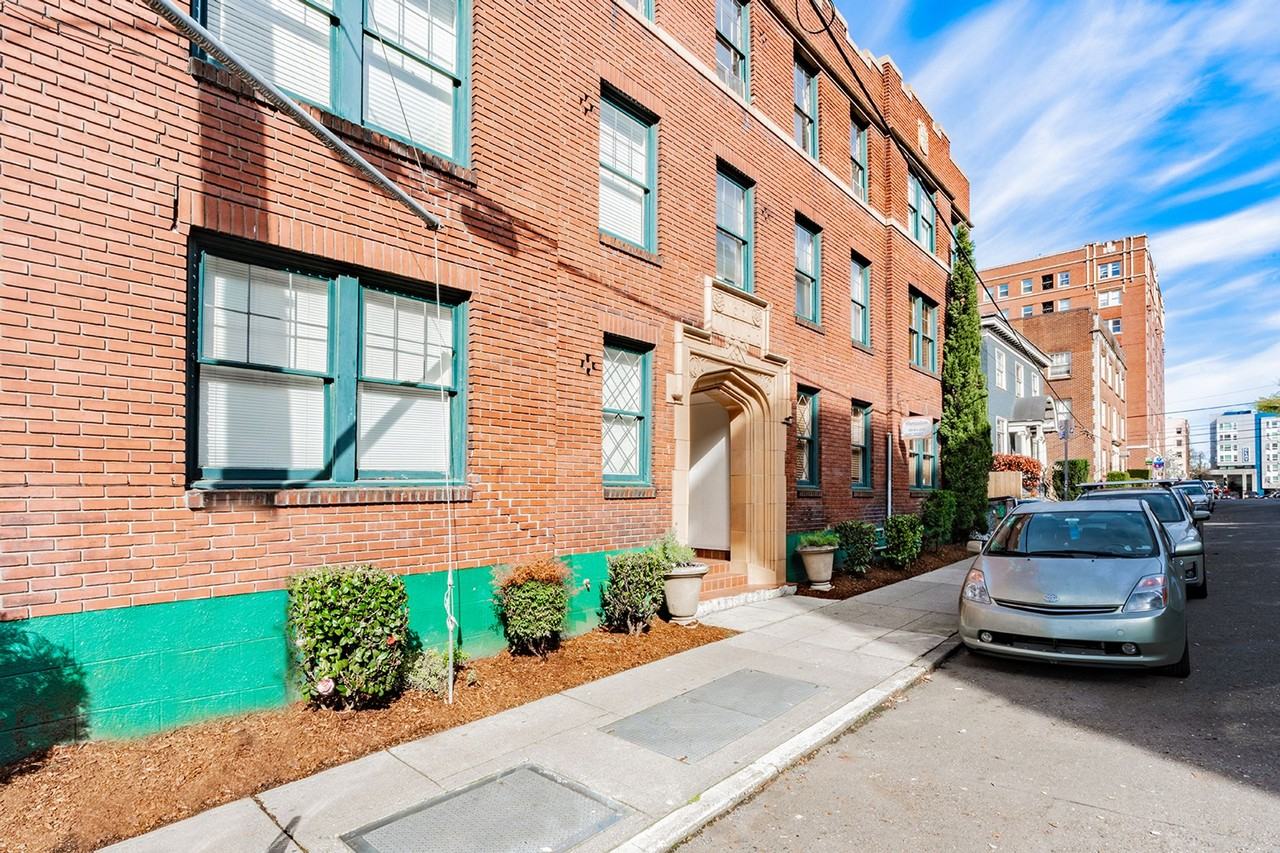 Consulate - Photo 3 of 13