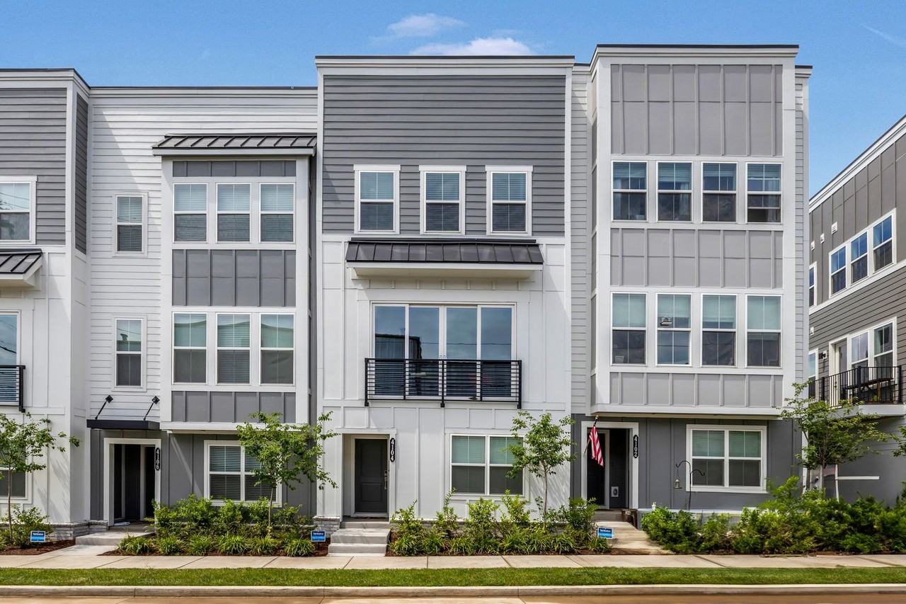 4104 Indiana Ave - Photo 2 of 36