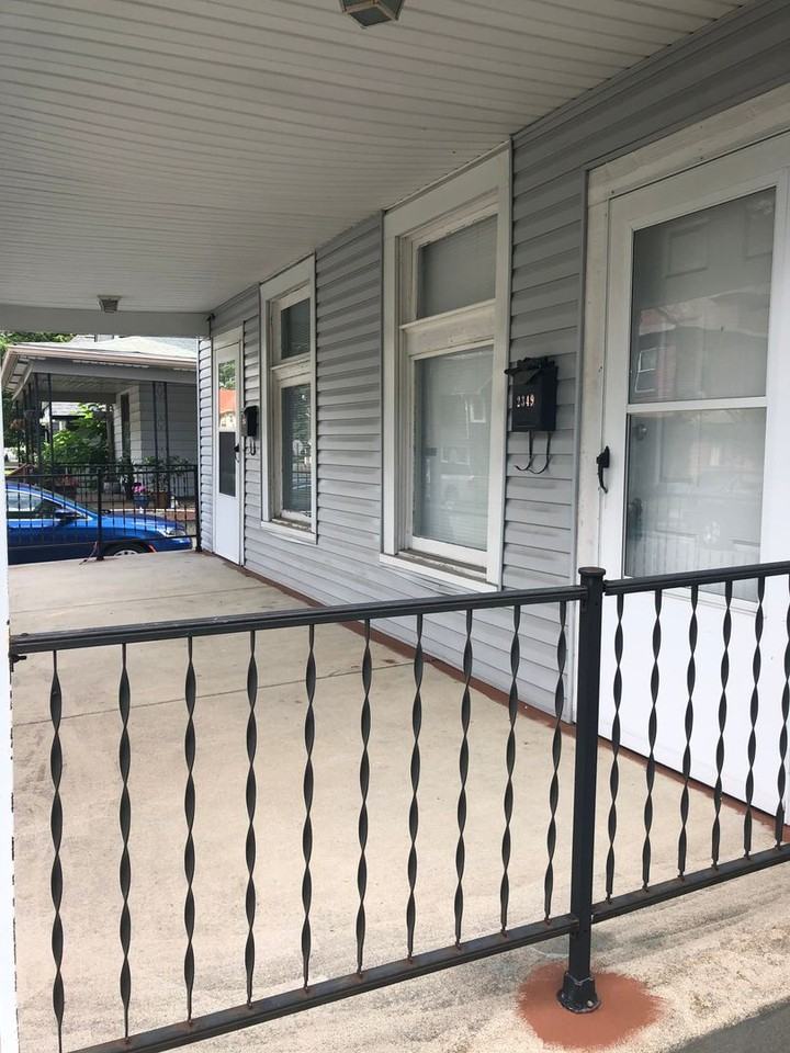 2349 N Kenwood Ave - Photo 4 of 9