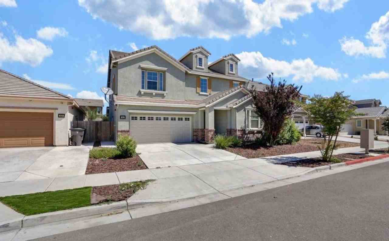 649 Perino Ln - Photo 2 of 31