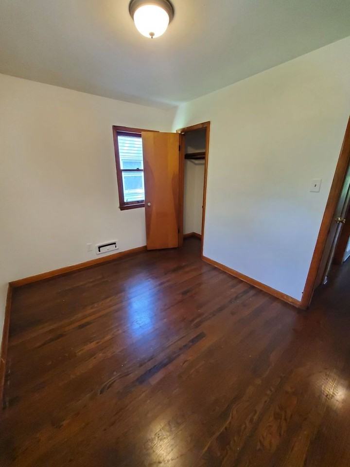 4535 N 20th St - Photo 3 of 12