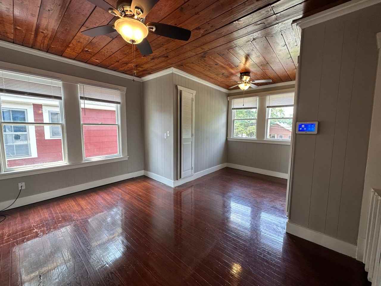 1347 Glen Oak Pl - Photo 6 of 11