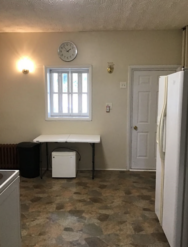 23 N Earl St - Photo 3 of 19