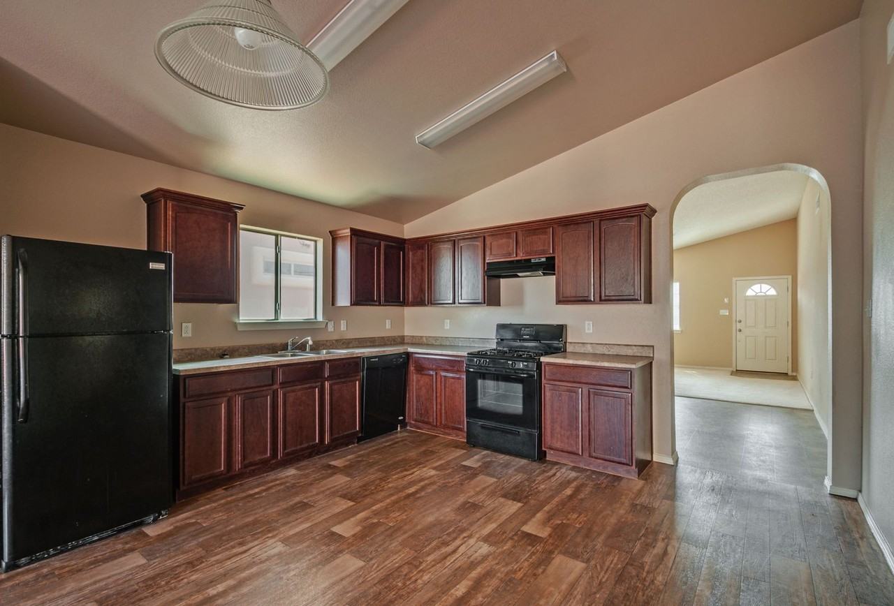 14281 Lasso Rock Dr - Photo 7 of 16