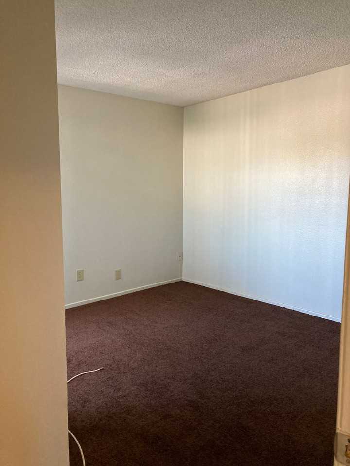 ONE TIME RENTAL - ITZEL GONZALEZ - Photo 4 of 7