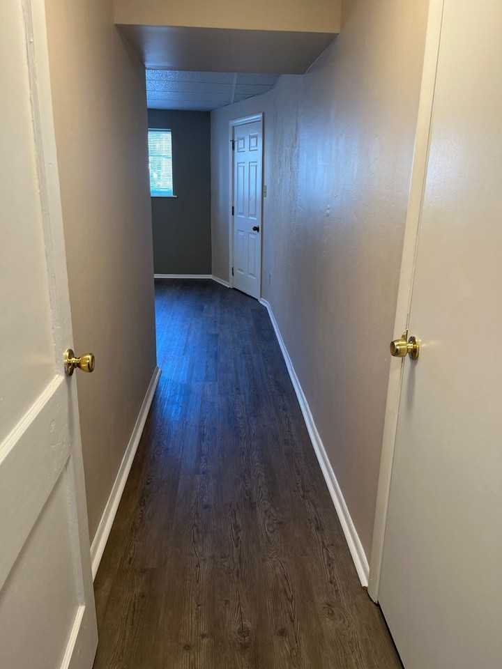 Cook & Shane Building - Photo 6 of 11