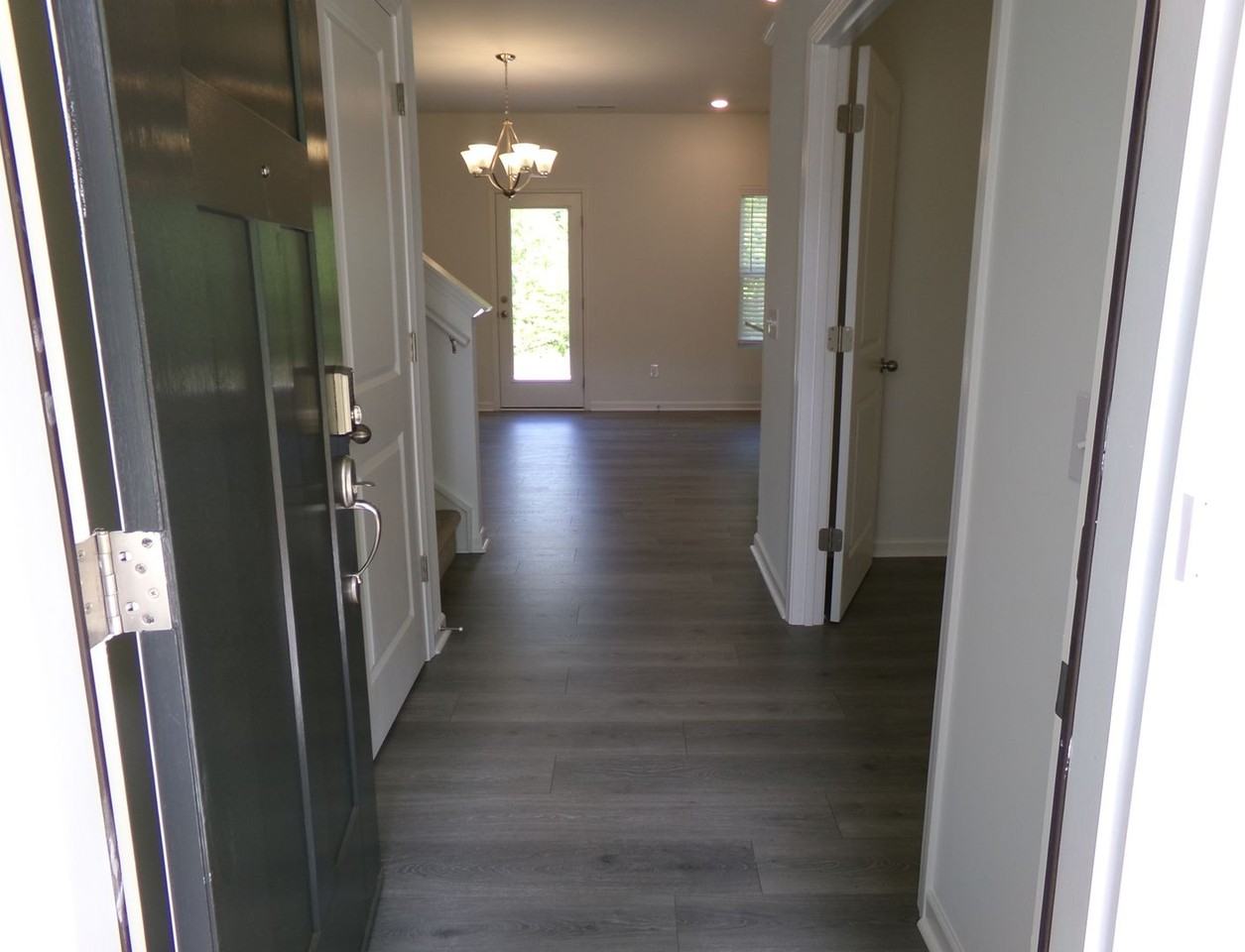 1403 Crestlawn Trl - Photo 2 of 21