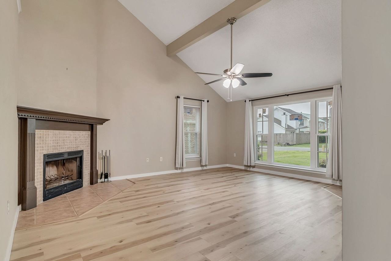 467 Sandy Ridge Cir - Photo 3 of 31