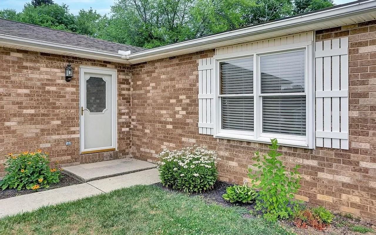 4912 Follins Court - Photo 2 of 25