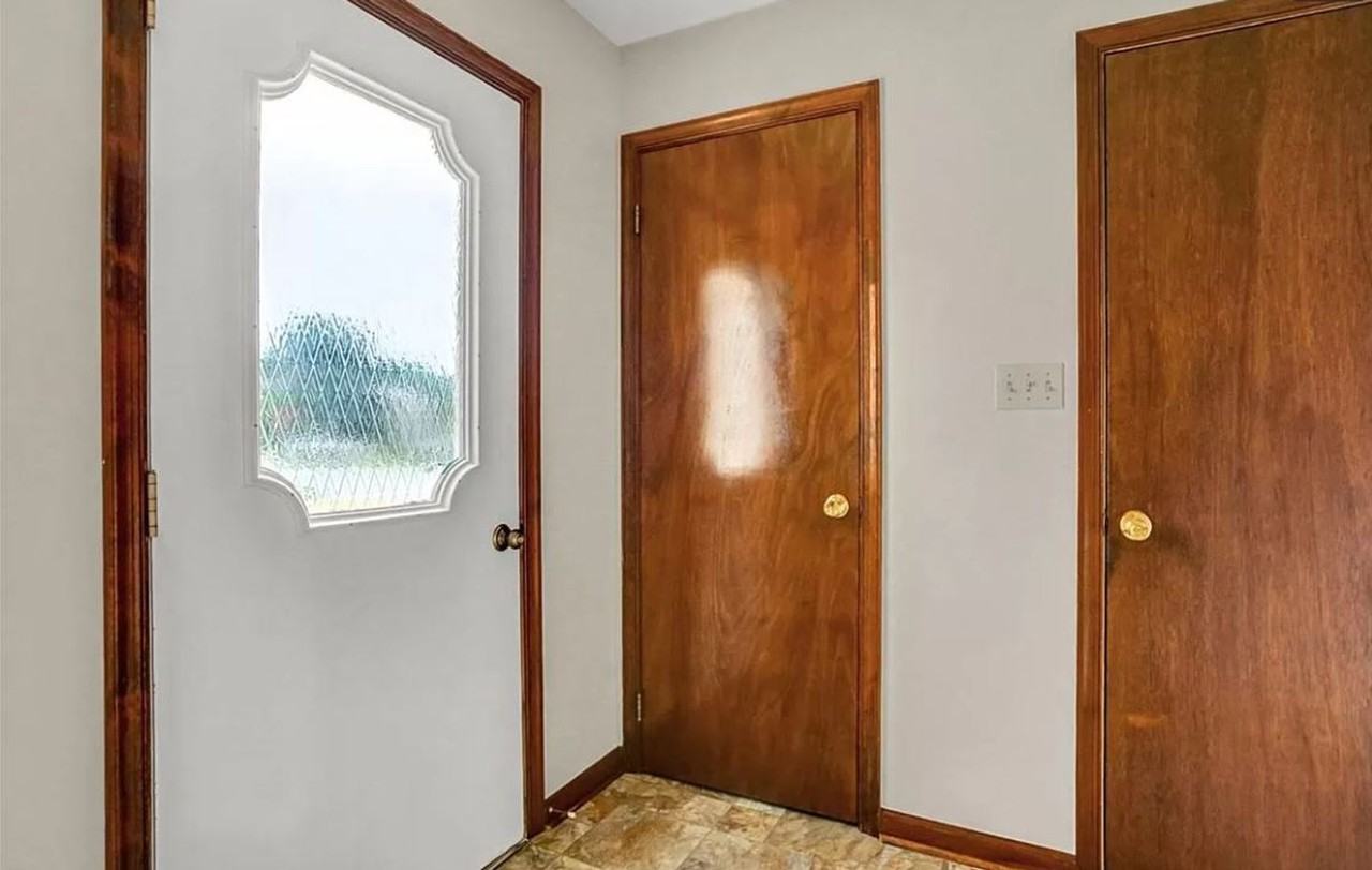 4912 Follins Court - Photo 5 of 25