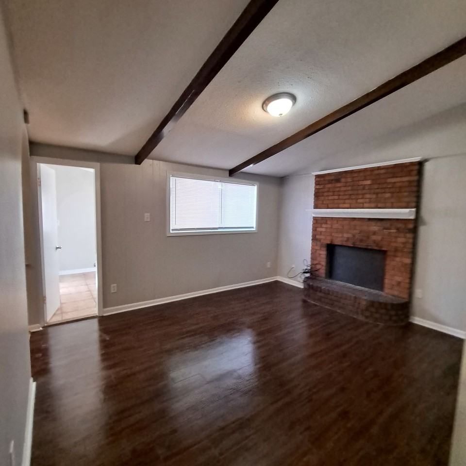 3408 Clearbrook Street - Photo 7 of 11