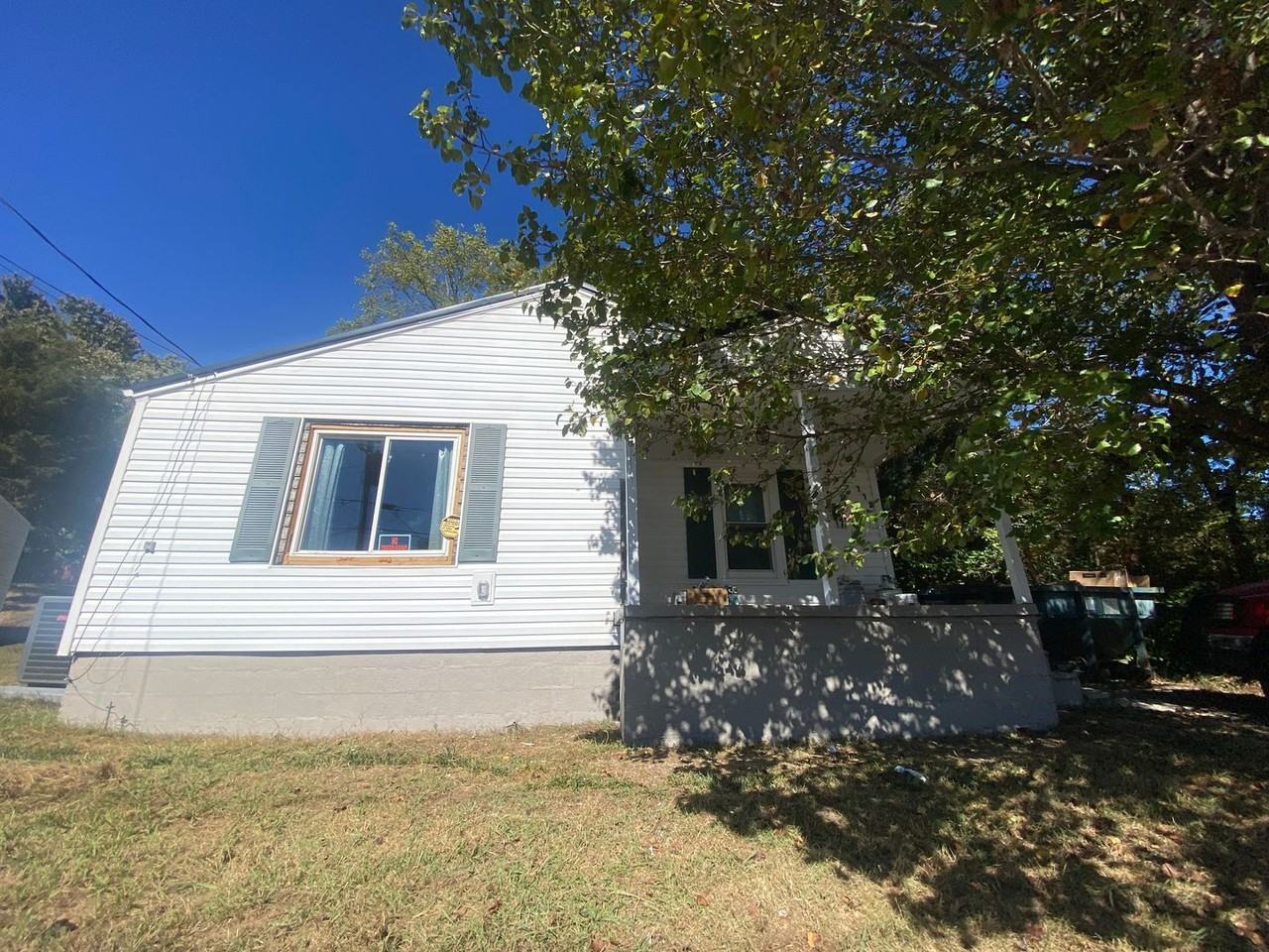 112 Chapel St - Photo 2 of 14