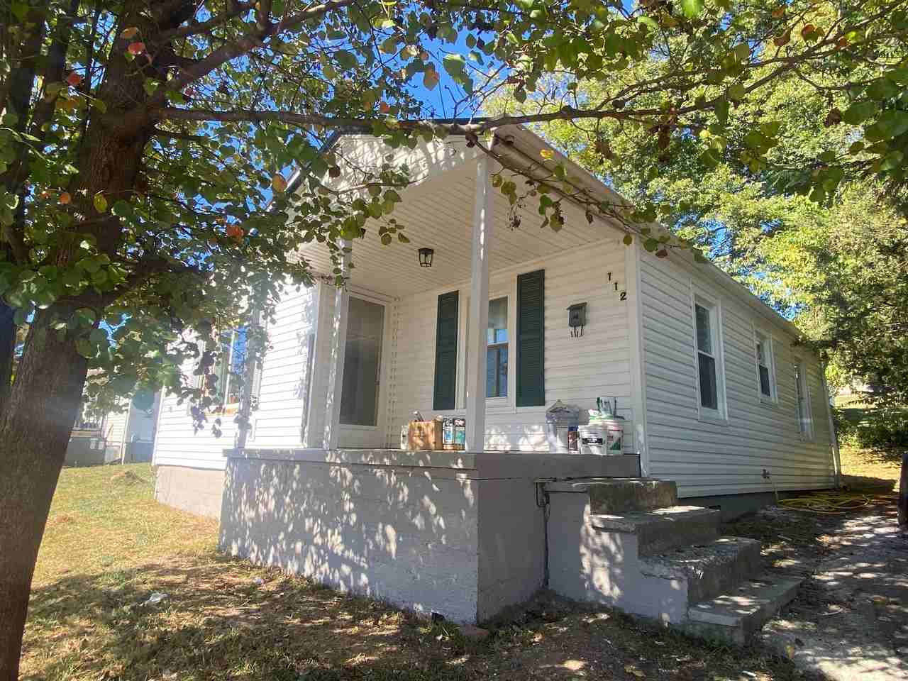 112 Chapel St - Photo 3 of 14