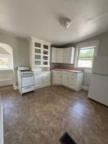 2221 Hawthorne Ave - Photo 1 of 1