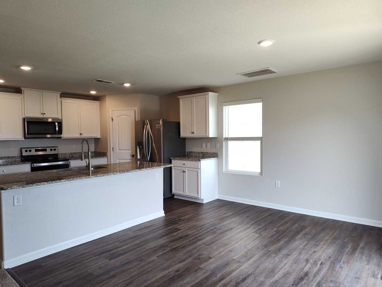 9220 Creedmore Hills Dr - Photo 5 of 26