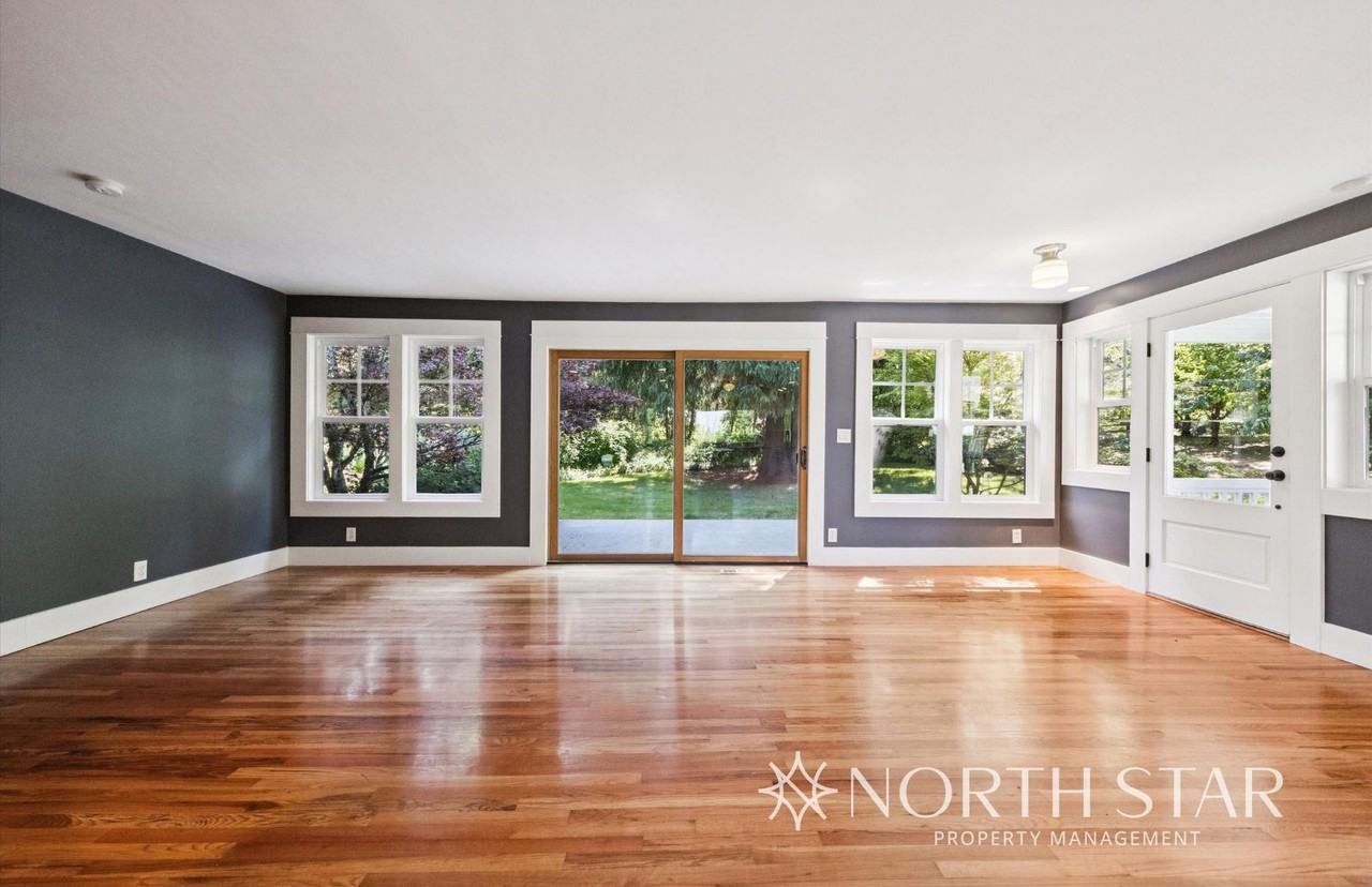 7617 Nw Skyline Blvd - Photo 4 of 34