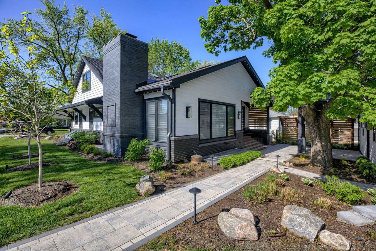 524 South Ave - Photo 2 of 23