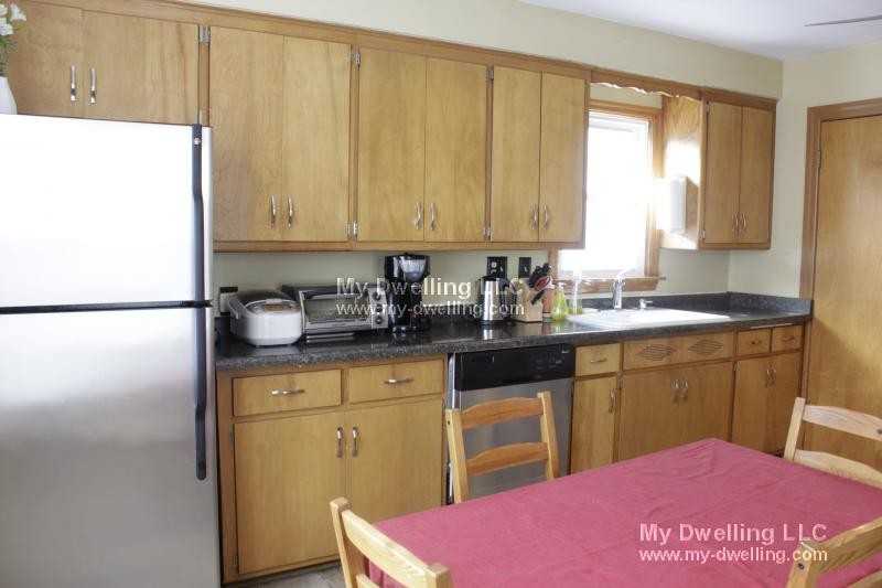 3240 N 88th St - Photo 3 of 17