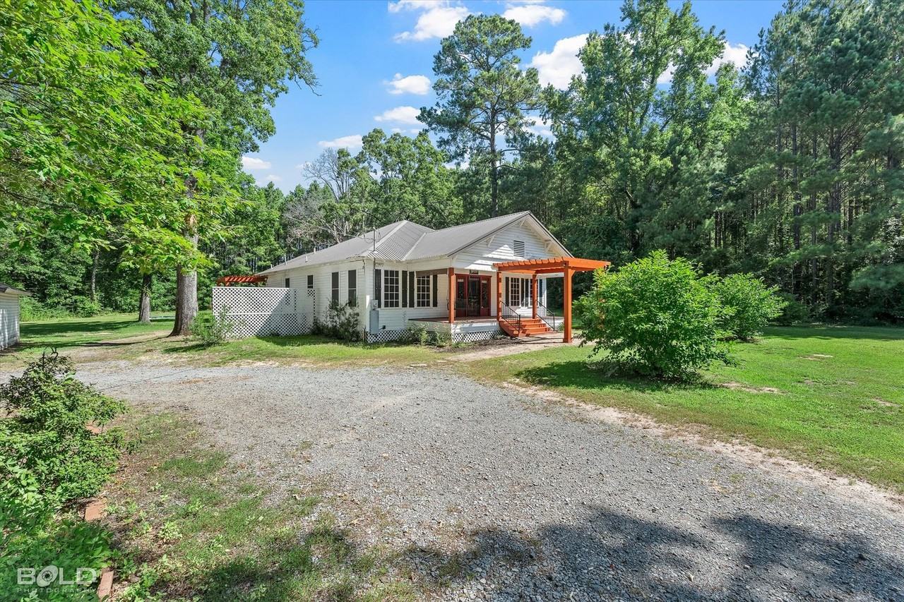 3783 Old Plain Dealing Rd - Photo 5 of 40