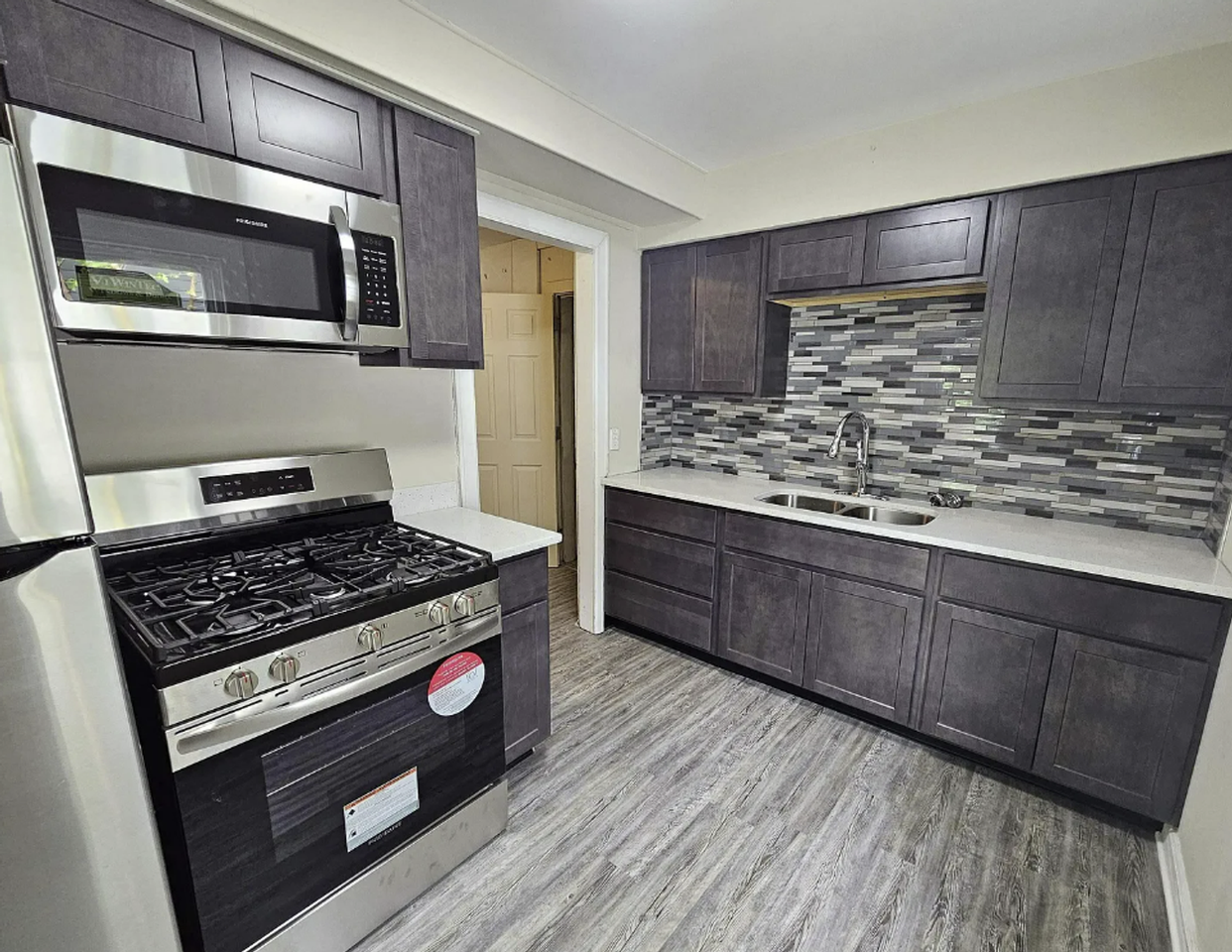 1310 Hart Street - Photo 2 of 7