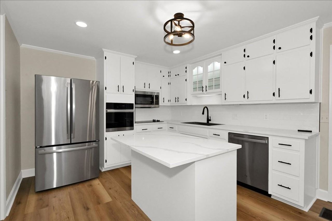 1208 Spruce St Se - Photo 5 of 24