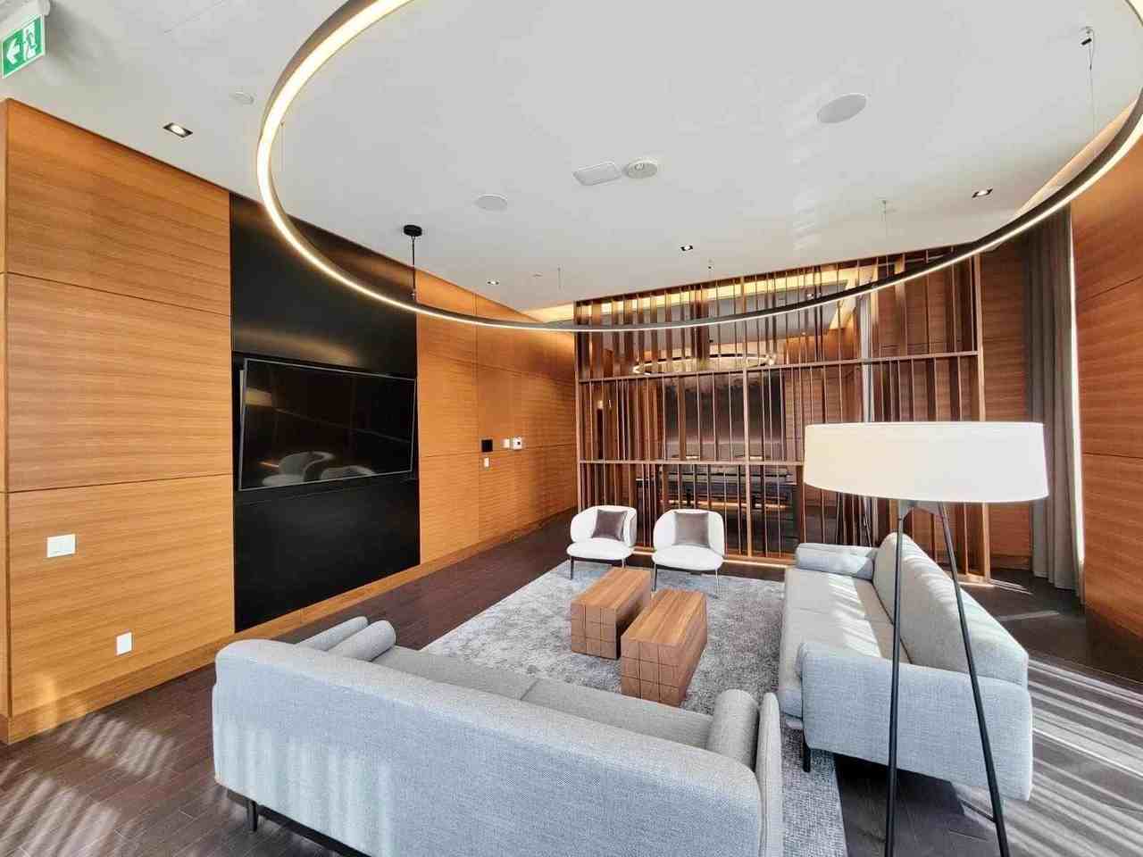 7895 Jane Street - Photo 6 of 11