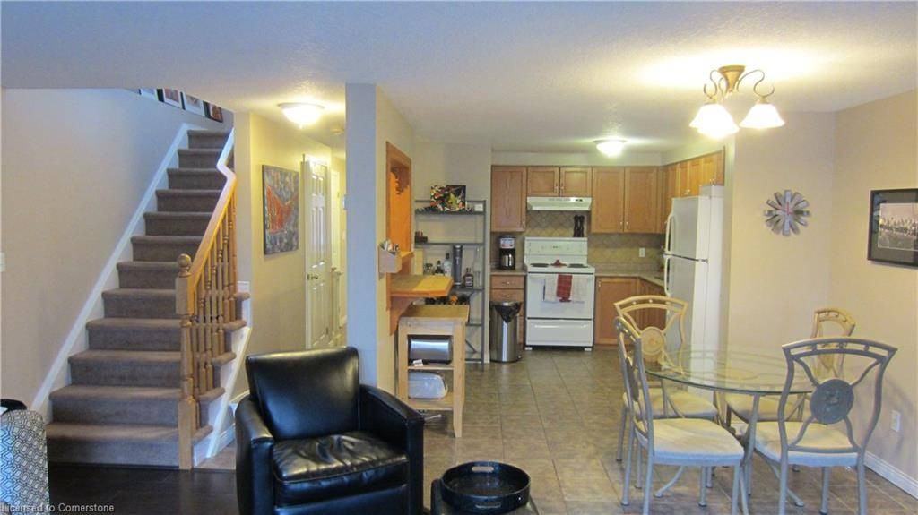 21 Snowdrop Crescent - Photo 2 of 22