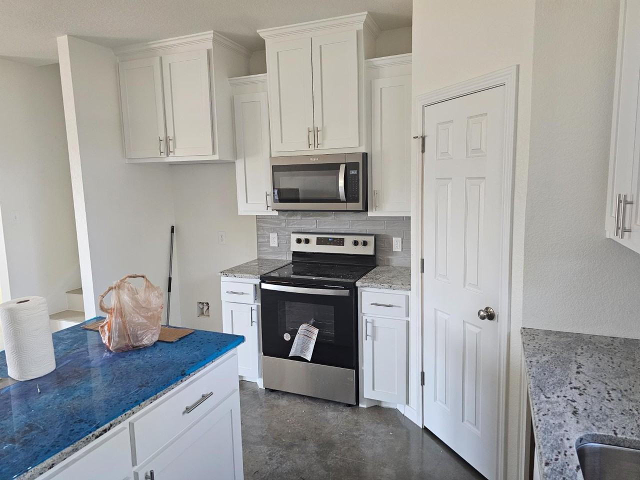 214 E Lyndale Ave - Photo 7 of 20
