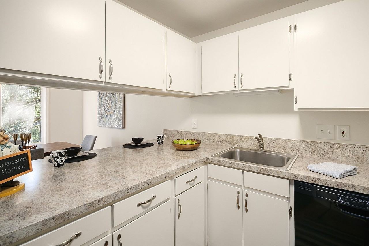 Wildwood Apartment Homes - C - Photo 5 of 9