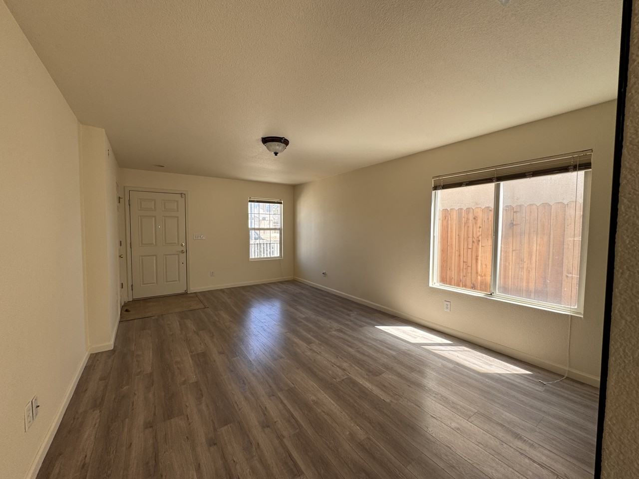 27 Heritage Rose Lane - Photo 4 of 25
