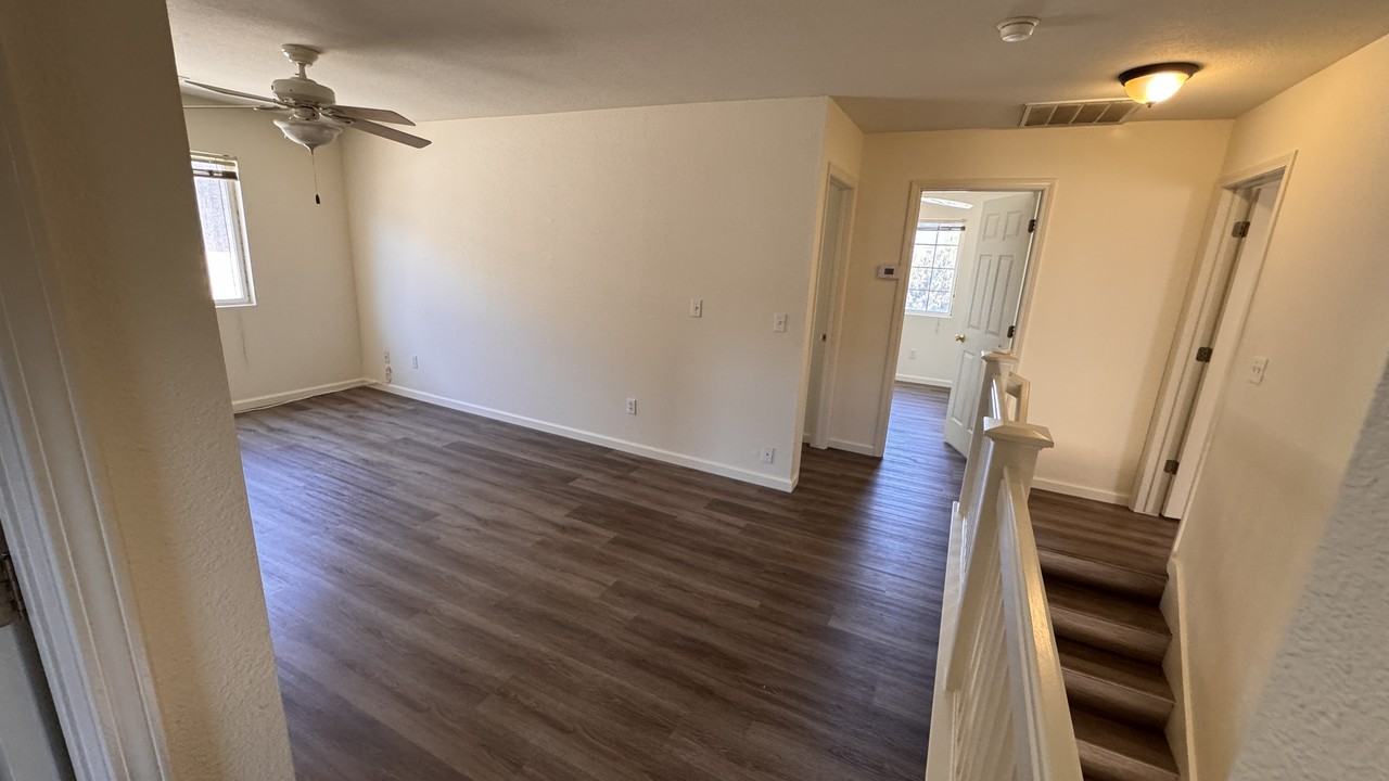 27 Heritage Rose Lane - Photo 7 of 25