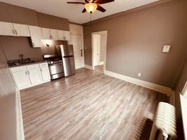 featured image of 7 W Philadelphia St