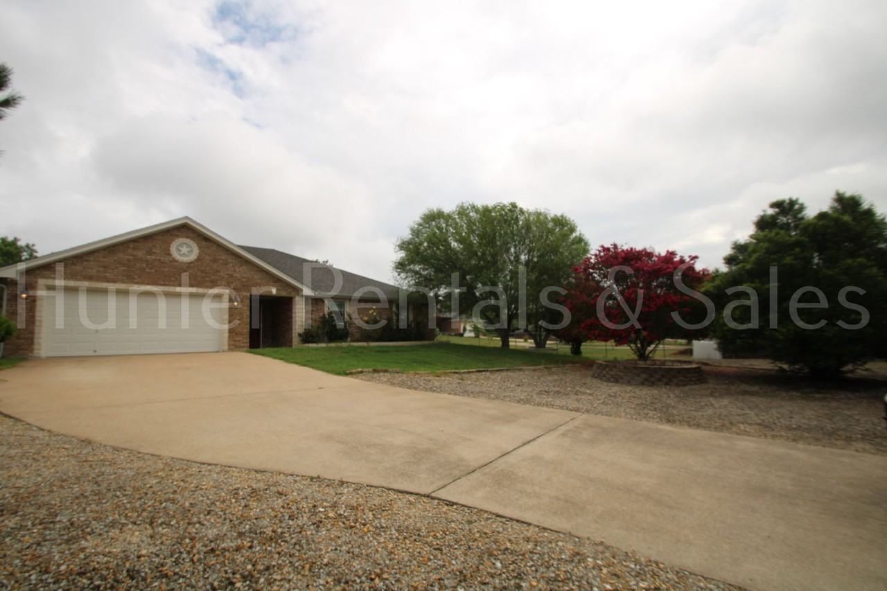 2579 Fm 2808 - Photo 2 of 33