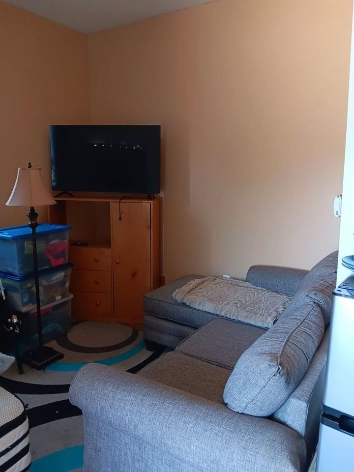 349 Herman Ave - Photo 2 of 7